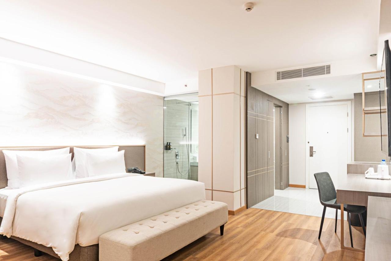 Platinum Hotel Tunjungan Surabaya Esterno foto