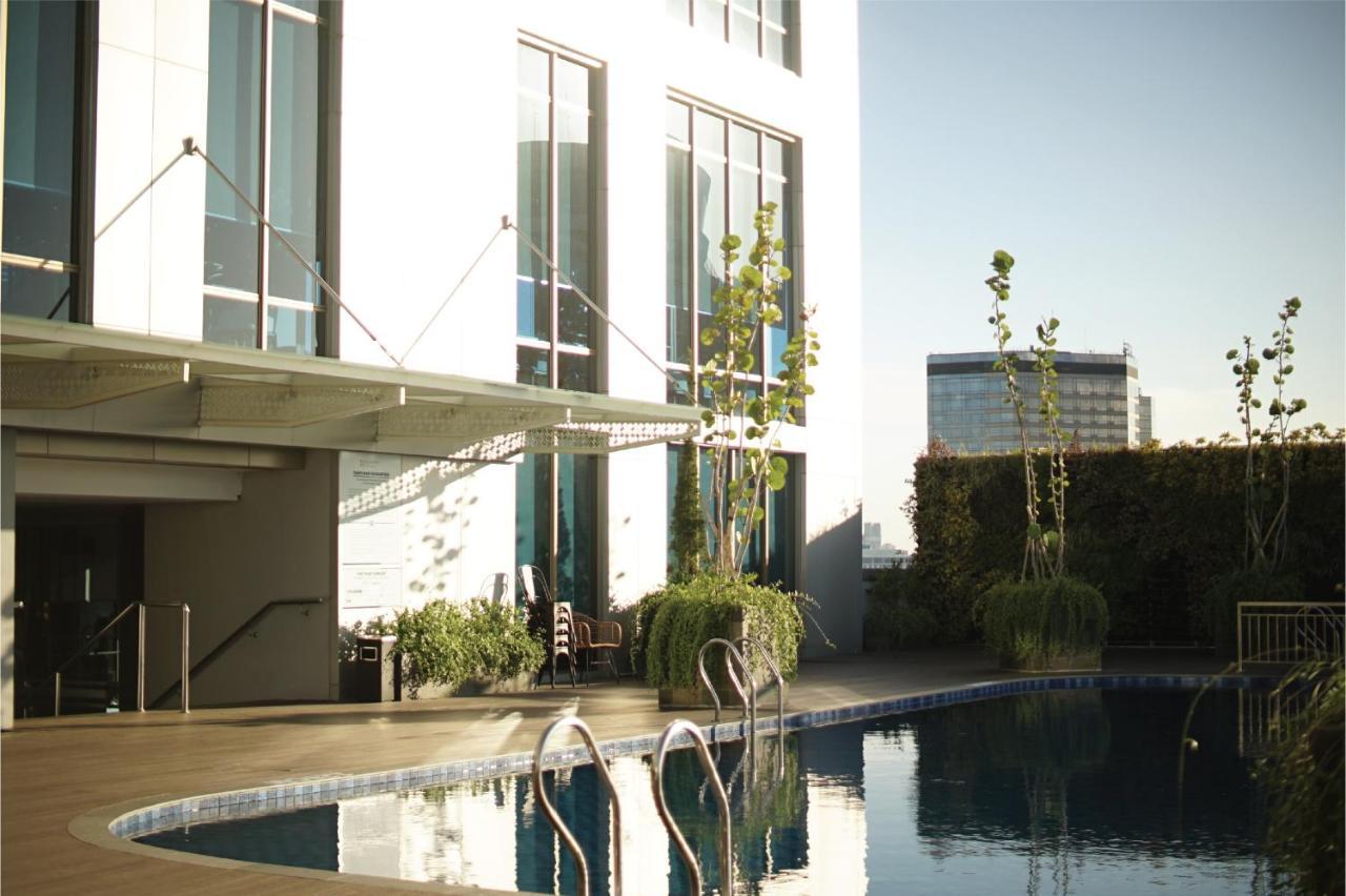 Platinum Hotel Tunjungan Surabaya Esterno foto