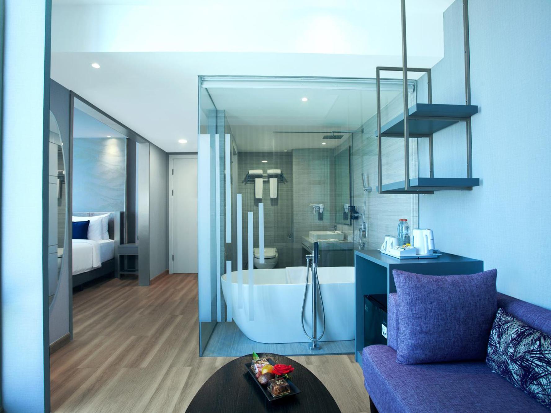 Platinum Hotel Tunjungan Surabaya Esterno foto